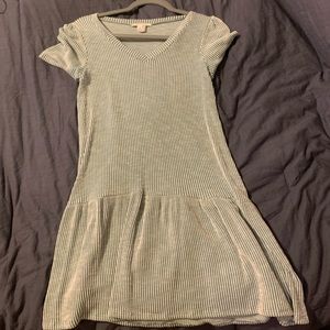 Super cute and comfy dress!!